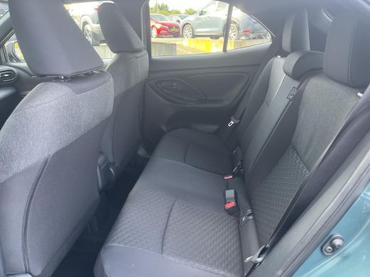 Toyota Yaris Cross 1.5 Hybrid 115 Dynamic | Comfort Pack | All weather banden | ActivLease financial lease