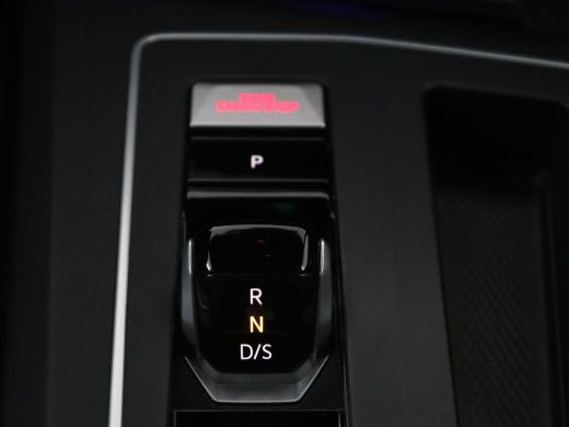 Volkswagen Golf 1.4 eHybrid GTE | SOH 90,0% | Panoramadak | Leder | Adaptive cruise | Memory | Trekhaak | Stuur/s... ActivLease financial lease