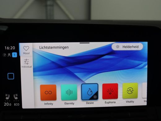 Volkswagen Golf 1.4 eHybrid GTE | SOH 90,0% | Panoramadak | Leder | Adaptive cruise | Memory | Trekhaak | Stuur/s... ActivLease financial lease