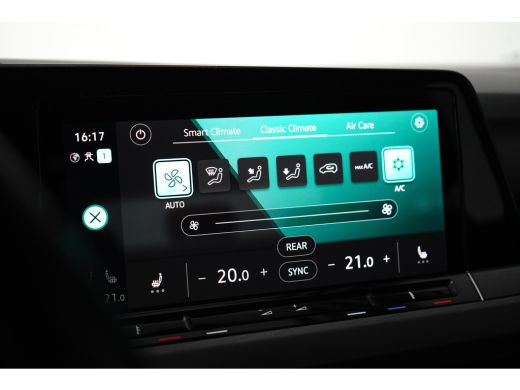 Volkswagen Golf 1.4 eHybrid Style l Elektr. Stoel incl Memory l Trekhaak Elektr. l Velours Bekleding l Stoelverwa... ActivLease financial lease