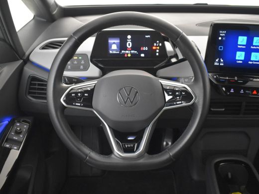 Volkswagen ID.3 First Plus 58 kWh l Afneembare Trekhaak | Stoel- en stuurverwarming | Matrix verlichting | Achter... ActivLease financial lease