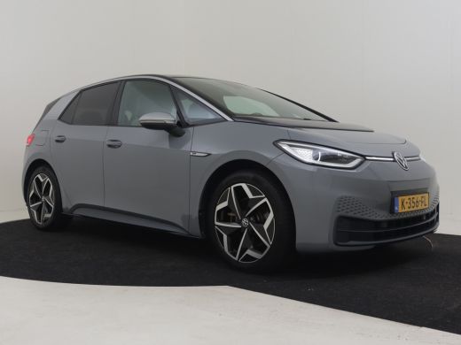 Volkswagen ID.3 First Plus 58 kWh l Afneembare Trekhaak | Stoel- en stuurverwarming | Matrix verlichting | Achter... ActivLease financial lease