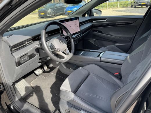 Volkswagen ID.7 77 kWh Pro Business VAN:47.900,- VOOR: 44.440,- UW HERFSTVOORDEEL:3.460,- SOH 96%| 360 CAMERA | E... ActivLease financial lease