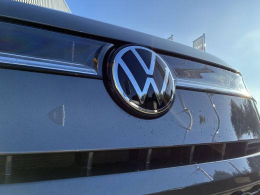 Volkswagen Multivan 1.5 eHybrid L2 Bulli Edition 4Motion 1.5 eHybrid L2 Bulli Edition 4Motion ActivLease financial lease