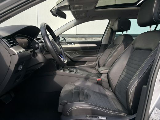 Volkswagen Passat Variant 1.4 TSI PHEV GTE Business | Pano | Elek. Trekhaak | Carplay | LED | Camera | Navi | Alcan... ActivLease financial lease