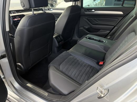 Volkswagen Passat Variant 1.4 TSI PHEV GTE Business | Pano | Elek. Trekhaak | Carplay | LED | Camera | Navi | Alcan... ActivLease financial lease