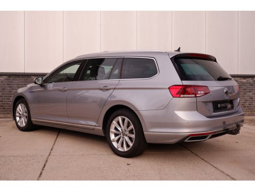 Volkswagen Passat Variant 1.4 TSI PHEV GTE Business | Pano | Elek. Trekhaak | Carplay | LED | Camera | Navi | Alcan... ActivLease financial lease