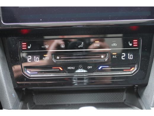 Volkswagen Passat Variant 1.4 TSI PHEV GTE Business SOh 91,2% IQ LIGHT NAVI PANO TREKHAAK 134000KM!!! ActivLease financial lease