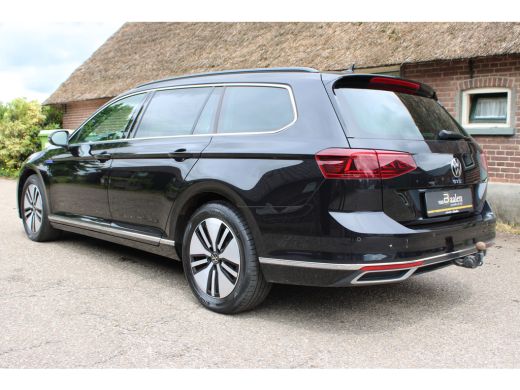 Volkswagen Passat Variant 1.4 TSI PHEV GTE Business SOh 91,2% IQ LIGHT NAVI PANO TREKHAAK 134000KM!!! ActivLease financial lease