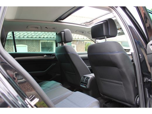 Volkswagen Passat Variant 1.4 TSI PHEV GTE Business SOh 91,2% IQ LIGHT NAVI PANO TREKHAAK 134000KM!!! ActivLease financial lease