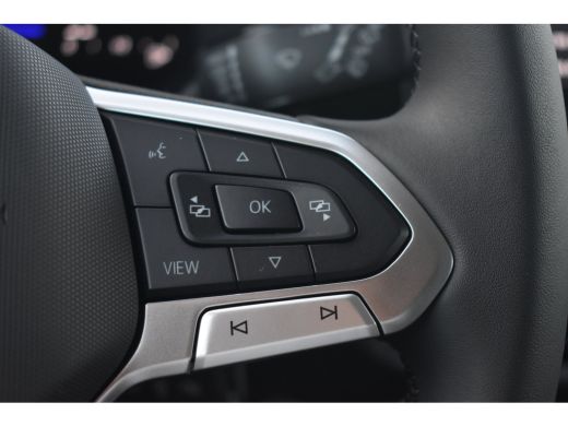 Volkswagen Polo Life Edition | 'App-Connect' smartphone integratie | Buitenspiegels elektrisch instel- verwarm- e... ActivLease financial lease
