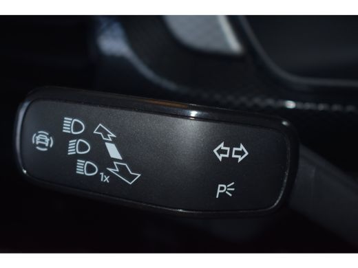 Volkswagen Polo Life Edition | 'App-Connect' smartphone integratie | Buitenspiegels elektrisch instel- verwarm- e... ActivLease financial lease