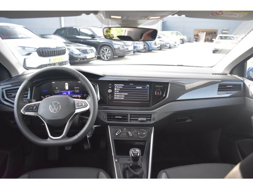Volkswagen Polo Life Edition | 'App-Connect' smartphone integratie | Buitenspiegels elektrisch instel- verwarm- e... ActivLease financial lease