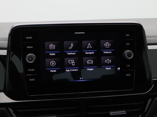 Volkswagen T-Roc 1.5 TSi 150 Pk Automaat R-Line Business | Carplay | Adaptive Cruise | Stoelverwarming | LED | 18 ... ActivLease financial lease
