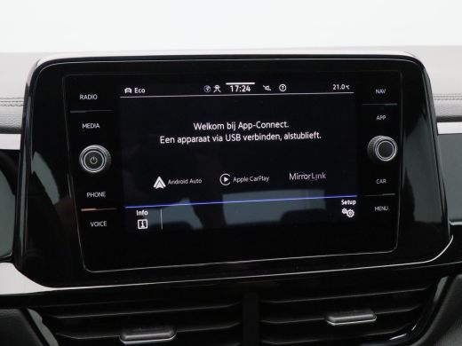 Volkswagen T-Roc 1.5 TSi 150 Pk Automaat R-Line Business | Carplay | Adaptive Cruise | Stoelverwarming | LED | 18 ... ActivLease financial lease