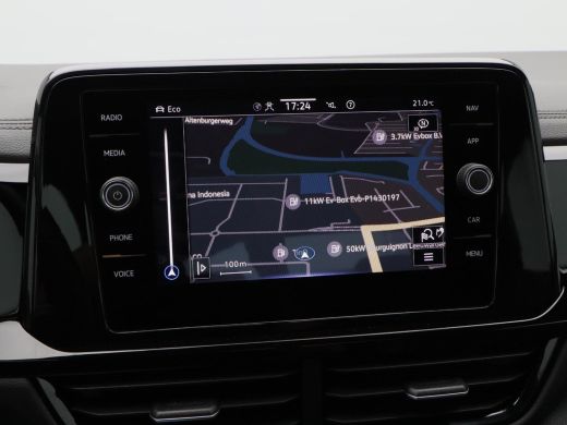 Volkswagen T-Roc 1.5 TSi 150 Pk Automaat R-Line Business | Carplay | Adaptive Cruise | Stoelverwarming | LED | 18 ... ActivLease financial lease