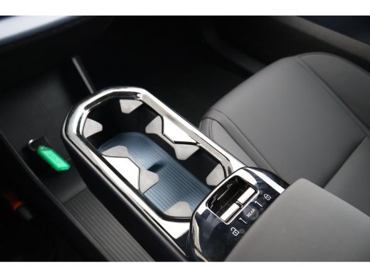 Volvo  EX30 Single Motor Extended Range Plus 69 kWh | Sand Dune | SOH 100% | SnelLeverbaar! ActivLease financial lease