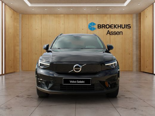 Volvo  XC40 Recharge Core 70 kWh | BLIS | Camera | Stoel + Stuur Verwarming | Keyless Start / Entry | DAB | ActivLease financial lease