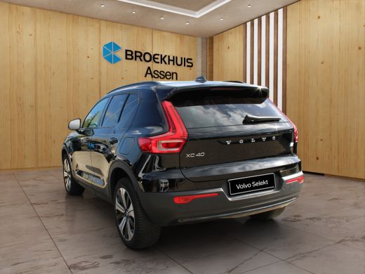 Volvo  XC40 Recharge Core 70 kWh | BLIS | Camera | Stoel + Stuur Verwarming | Keyless Start / Entry | DAB | ActivLease financial lease