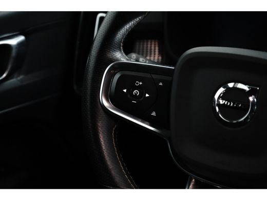 Volvo  XC40 Recharge P8 AWD R-Design | Camera | Warmtepomp | 20'' | Apple Carplay/Android Auto | Adapt. Cruise | ActivLease financial lease