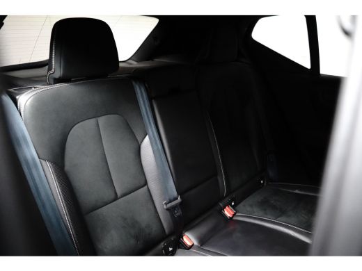 Volvo  XC40 Recharge P8 AWD R-Design | Camera | Warmtepomp | 20'' | Apple Carplay/Android Auto | Adapt. Cruise | ActivLease financial lease