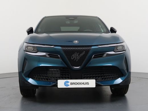 Alfa Romeo Junior 1.2 Turbo Hybrid Ibrida Ti | Achteruitrijcamera | Apple Carplay/Android Auto|telefoonintegratie p... ActivLease financial lease