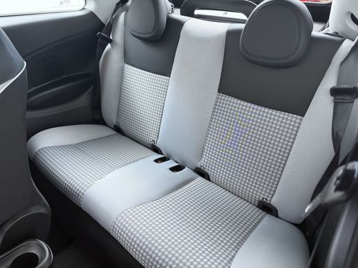 Fiat 500 ICON | 10,25" touchscreen radio met Bluetooth, DAB & USB | Automatische airconditioning | Isofix ... ActivLease financial lease