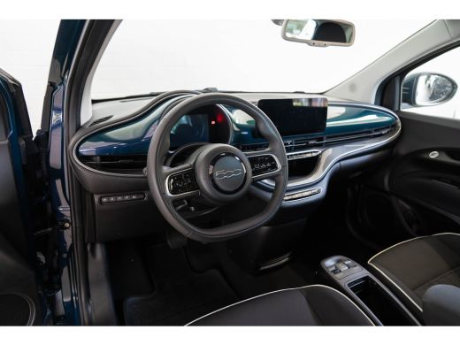 Fiat 500e Icon 42 kWh | Camera | Stoelverwarming | Parkeersensoren | Apple Carplay & Android Auto | Climate... ActivLease financial lease