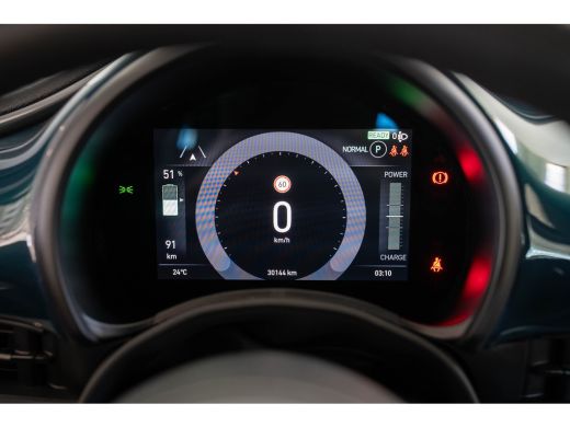 Fiat 500e Icon 42 kWh | Camera | Stoelverwarming | Parkeersensoren | Apple Carplay & Android Auto | Climate... ActivLease financial lease