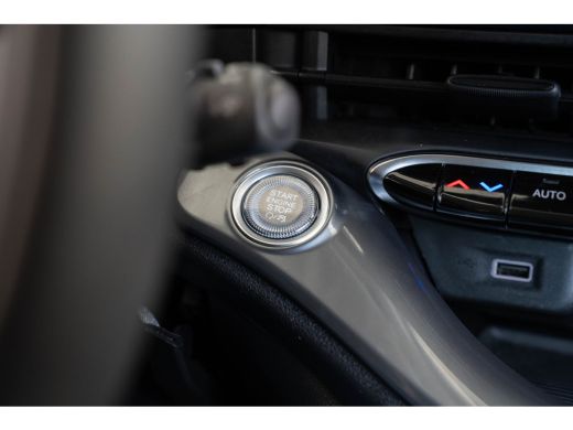 Fiat 500e Icon 42 kWh | Camera | Stoelverwarming | Parkeersensoren | Apple Carplay & Android Auto | Climate... ActivLease financial lease