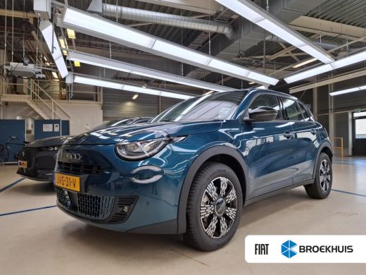 Fiat 600 1.2 Hybrid Icon 145pk Tot 8 Jaar Garantie! | Navigatie | Allseason | Climate Control | Cruise Con... ActivLease financial lease