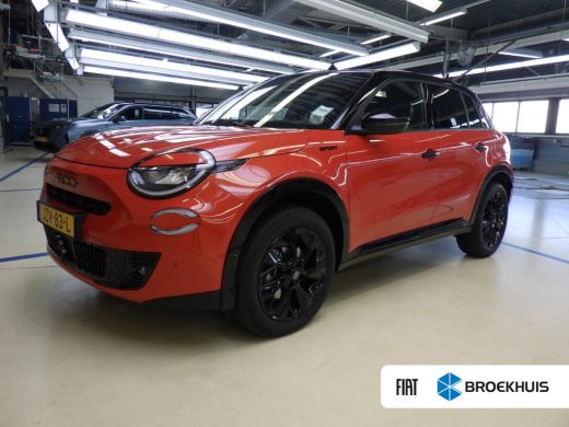 Fiat 600 1.2 Hybrid Sport 145pk Tot 8 Jaar Garantie! | Navigatie | Achteruitrijcamera | Elektr. Stoelen | ... ActivLease financial lease