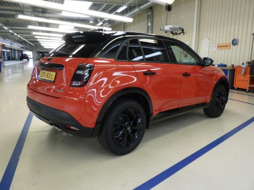 Fiat 600 1.2 Hybrid Sport 145pk Tot 8 Jaar Garantie! | Navigatie | Achteruitrijcamera | Elektr. Stoelen | ... ActivLease financial lease