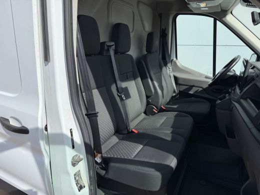 Ford E-Transit 68kWh 184PK L3H2 317km WLTP 94% (SOH) BEV Snelladen Carplay Climate control Camera Parkeersensore... ActivLease financial lease