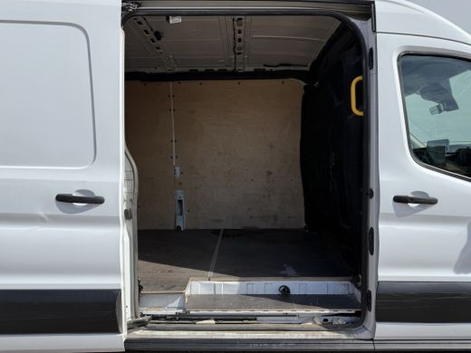 Ford E-Transit 68kWh 184PK L3H2 317km WLTP 94% (SOH) BEV Snelladen Carplay Climate control Camera Parkeersensore... ActivLease financial lease