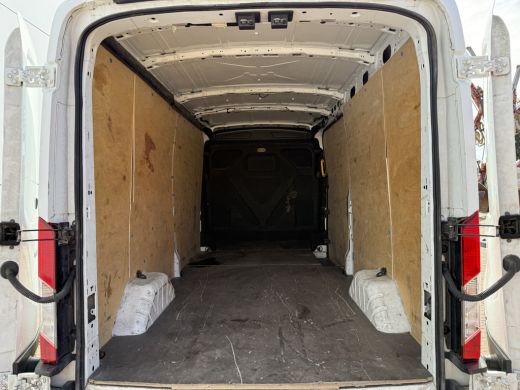 Ford E-Transit 68kWh 184PK L3H2 317km WLTP 94% (SOH) BEV Snelladen Carplay Climate control Camera Parkeersensore... ActivLease financial lease