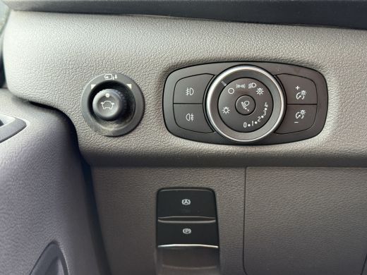 Ford E-Transit 68kWh 184PK L3H2 317km WLTP 94% (SOH) BEV Snelladen Carplay Climate control Camera Parkeersensore... ActivLease financial lease