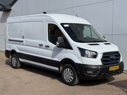 Ford E-Transit 68kWh 184PK L3H2 317km WLTP 94% (SOH) BEV Snelladen Carplay Climate control Camera Parkeersensore... ActivLease financial lease
