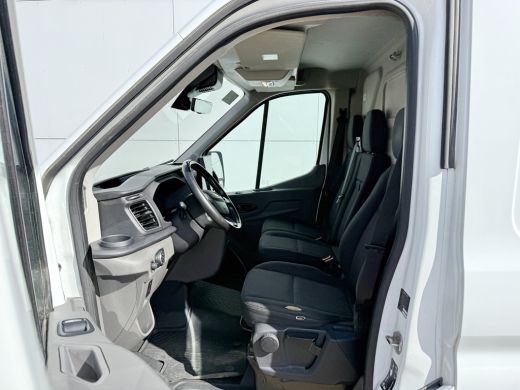 Ford E-Transit 68kWh 184PK L3H2 317km WLTP 94% (SOH) BEV Snelladen Carplay Climate control Camera Parkeersensore... ActivLease financial lease