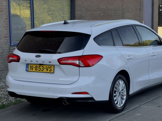 Ford Focus 1.0 ECOBOOST AUT8 TITANIUM X NAVI CAMERA APPLE-CARPLAY LED LMV PDC ActivLease financial lease