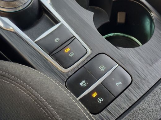 Ford Focus 1.0 ECOBOOST AUT8 TITANIUM X NAVI CAMERA APPLE-CARPLAY LED LMV PDC ActivLease financial lease
