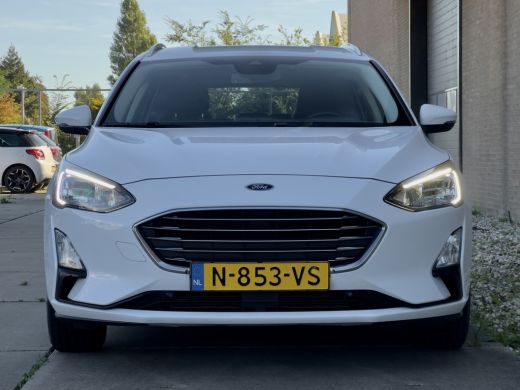 Ford Focus 1.0 ECOBOOST AUT8 TITANIUM X NAVI CAMERA APPLE-CARPLAY LED LMV PDC ActivLease financial lease