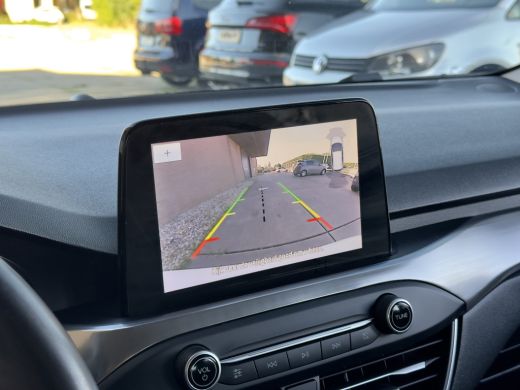 Ford Focus 1.0 ECOBOOST AUT8 TITANIUM X NAVI CAMERA APPLE-CARPLAY LED LMV PDC ActivLease financial lease
