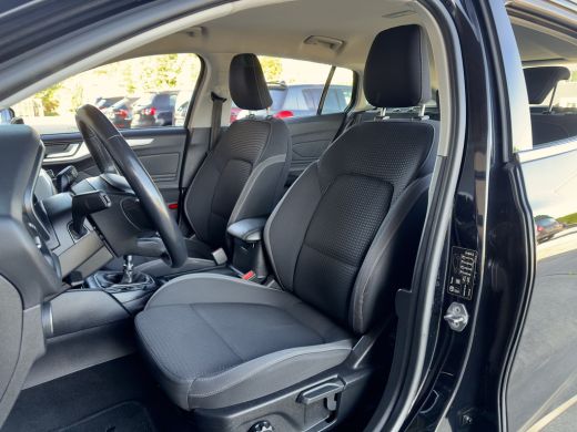 Ford Focus 1.0 ECOBOOST EDITION NW-MODEL! NAVI AIRCO APPLE-CARPLAY LED LMV PDC ActivLease financial lease