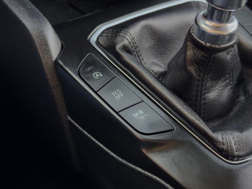 Ford Focus 1.0 ECOBOOST EDITION NW-MODEL! NAVI AIRCO APPLE-CARPLAY LED LMV PDC ActivLease financial lease