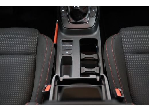 Ford Focus 1.0 EcoBoost Hybrid ST Line | Achteruitrijcamera | Airco (automatisch) | Apple Carplay/Android Au... ActivLease financial lease