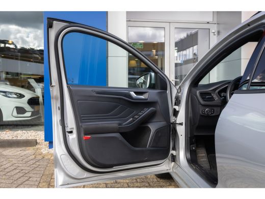 Ford Focus 1.0 EcoBoost Hybrid ST-Line | Stoel/stuur/voorruit verwarming | Apple Carplay/Android Auto | Crui... ActivLease financial lease