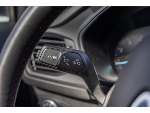 Ford Focus 1.0 EcoBoost Hybrid ST-Line | Stoel/stuur/voorruit verwarming | Apple Carplay/Android Auto | Crui... ActivLease financial lease