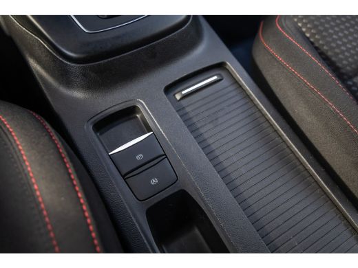 Ford Focus 1.0 EcoBoost Hybrid ST-Line | Stoel/stuur/voorruit verwarming | Apple Carplay/Android Auto | Crui... ActivLease financial lease