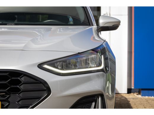 Ford Focus 1.0 EcoBoost Hybrid ST-Line | Stoel/stuur/voorruit verwarming | Apple Carplay/Android Auto | Crui... ActivLease financial lease